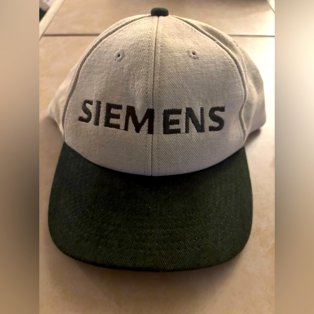 Siemens White And Black Cap